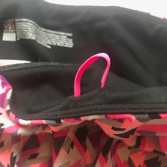 Victoria's Secret VSX Sport Knockout Leggings Crop Aztek Geometric Pants Sz M - Picture 15 of 15